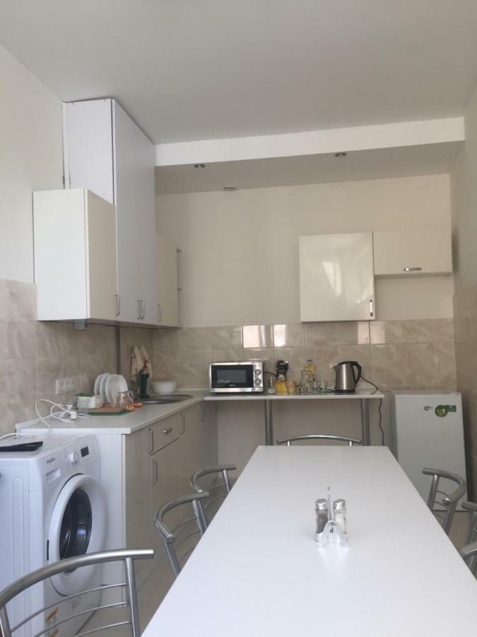 City Apartment Ternopil Kültér fotó